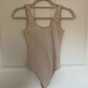 ARITZIA Wilfred Free cream tank bodysuit size XS